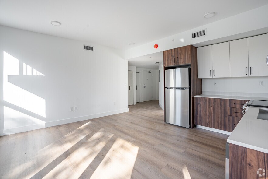 More Photos Of 2479 Northeast 192 Street, Miami Apartments For Lease