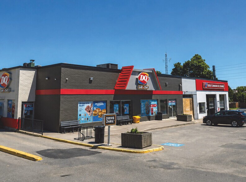 Primary Photo Of 125 Stewart Blvd, Brockville Freestanding For Sale