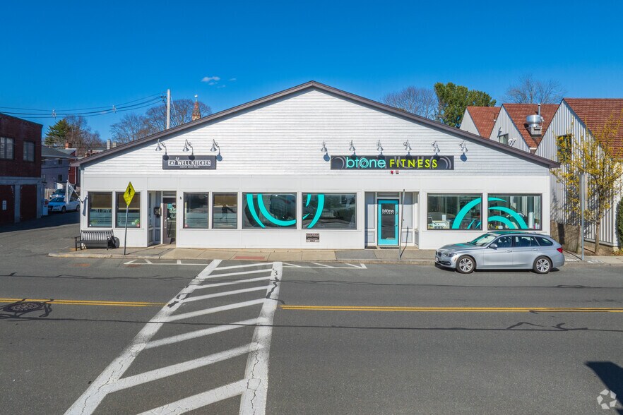 More Photos Of 12 Atlantic Ave, Marblehead Storefront For Sale