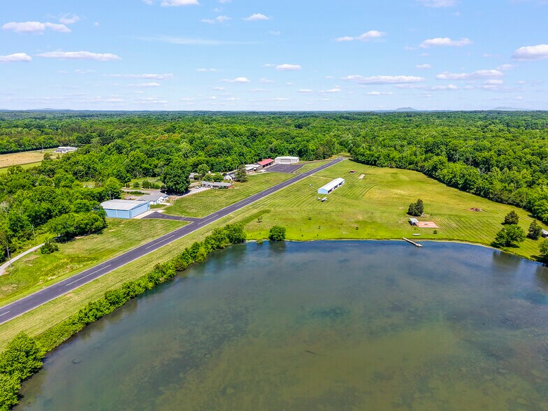More Photos Of 249 Gilbert Rd, Mocksville Airport For Sale