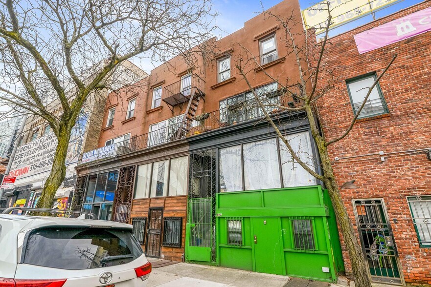 Primary Photo Of 598 Pacific St, Brooklyn Apartments For Sale