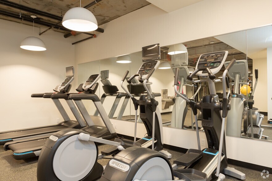 More Photos Of 718 Rainier Ave S, Seattle Apartments For Lease