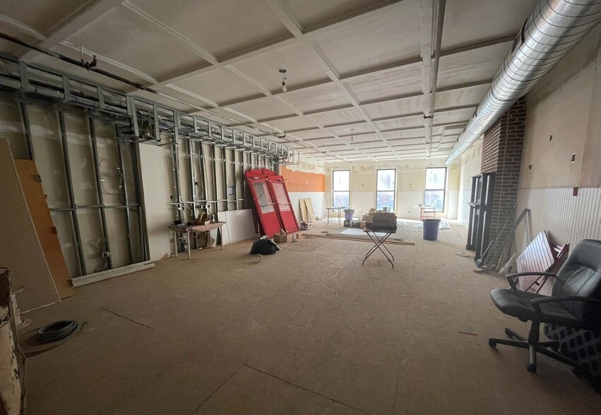 More Photos Of 121-125 Newark Ave, Jersey City Office For Lease