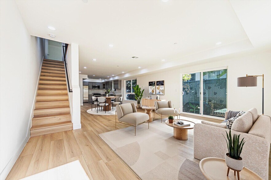 More Photos Of 5436 Romaine St, Los Angeles Apartments For Sale