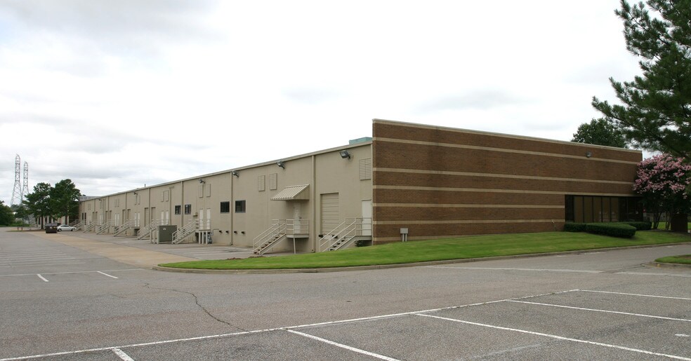 More Photos Of 4539 Winchester, Memphis Warehouse For Lease