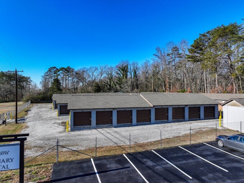 More Photos Of 3010 Roane State hwy, Harriman Self Storage For Sale