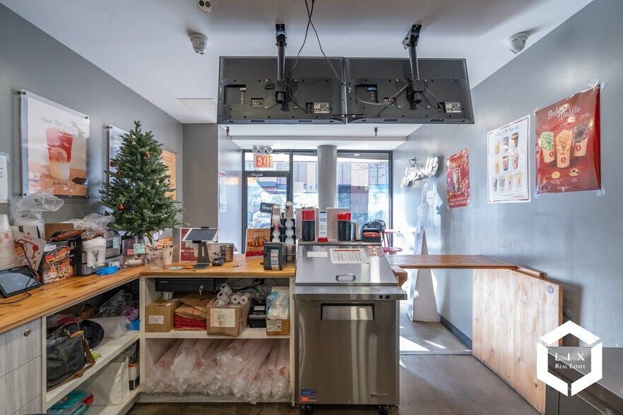 More Photos Of 313 9th St, Brooklyn General Retail For Lease