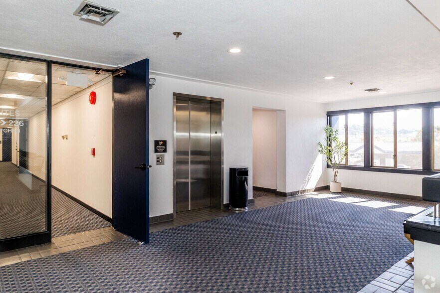 More Photos Of 851 Irwin St, San Rafael Office For Lease