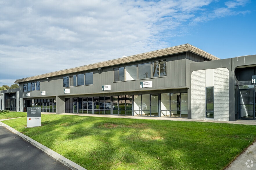 More Photos Of 17955 Sky Park Cir, Irvine Light Manufacturing For Lease