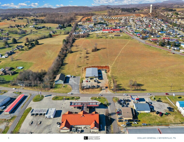 More Photos Of 2474 Boyds Creek Hwy, Sevierville Storefront For Sale