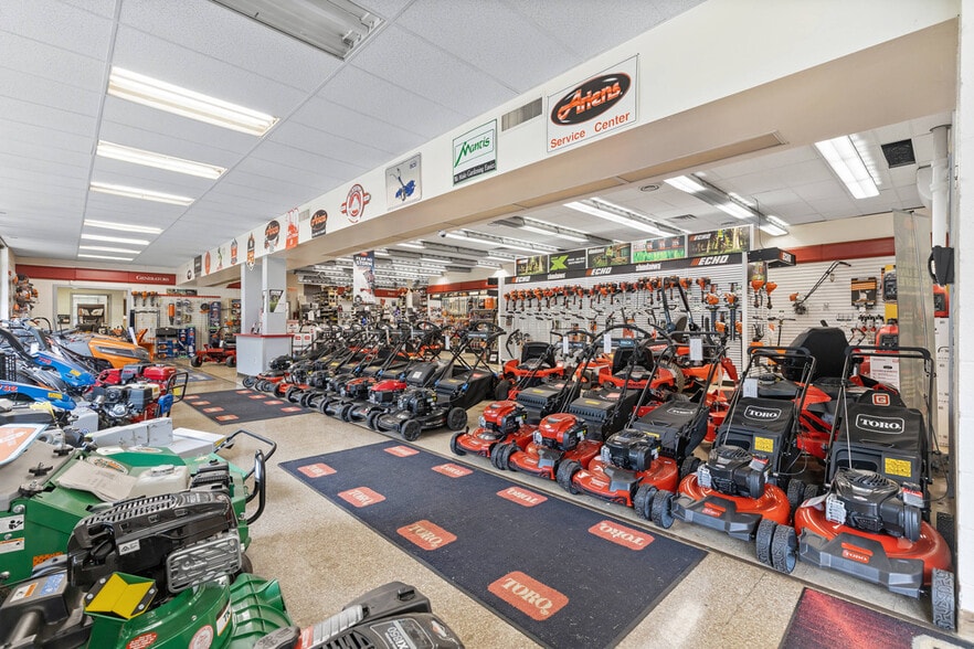 More Photos Of 520 E Bruceton Rd, Pittsburgh Freestanding For Sale