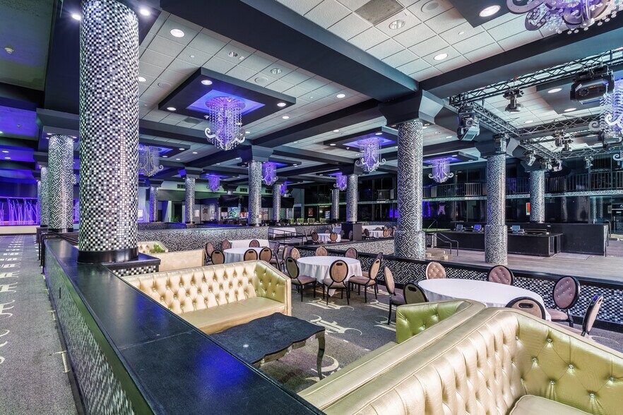 More Photos Of 2645 Lyndon B Johnson Fwy, Dallas Hotel For Sale