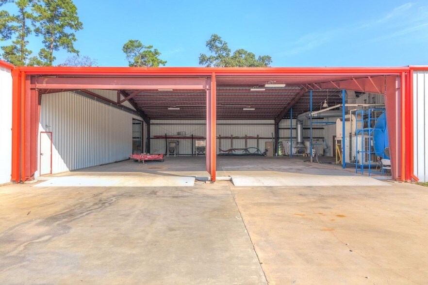 More Photos Of 13939 Old Texaco Rd, Conroe Industrial For Sale