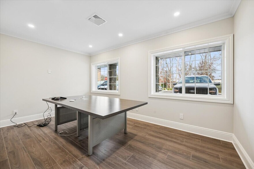 More Photos Of 104 Readington rd, Branchburg Manufacturing For Sale