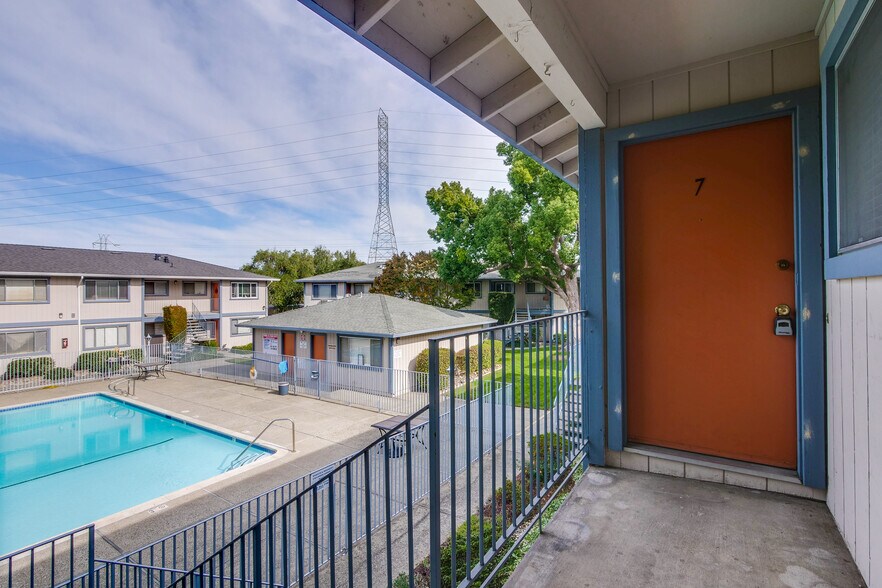 More Photos Of 5500 Camden Ave, San Jose Apartments For Sale