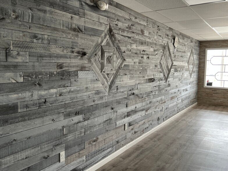 More Photos Of 5831 Tilghman St, Allentown Restaurant For Lease