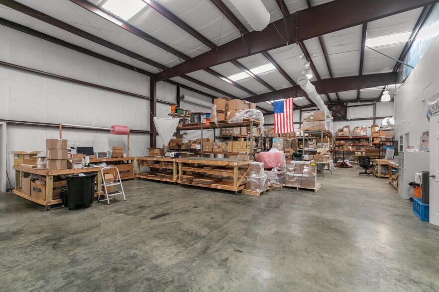 More Photos Of 3665 Westgate Pky, Dothan Office For Sale