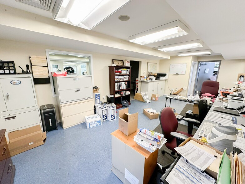 More Photos Of 121 Rental Ln, Grasonville Light Distribution For Lease