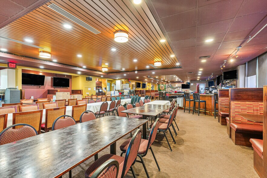 More Photos Of 614 Kapahulu Ave, Honolulu Office For Sale