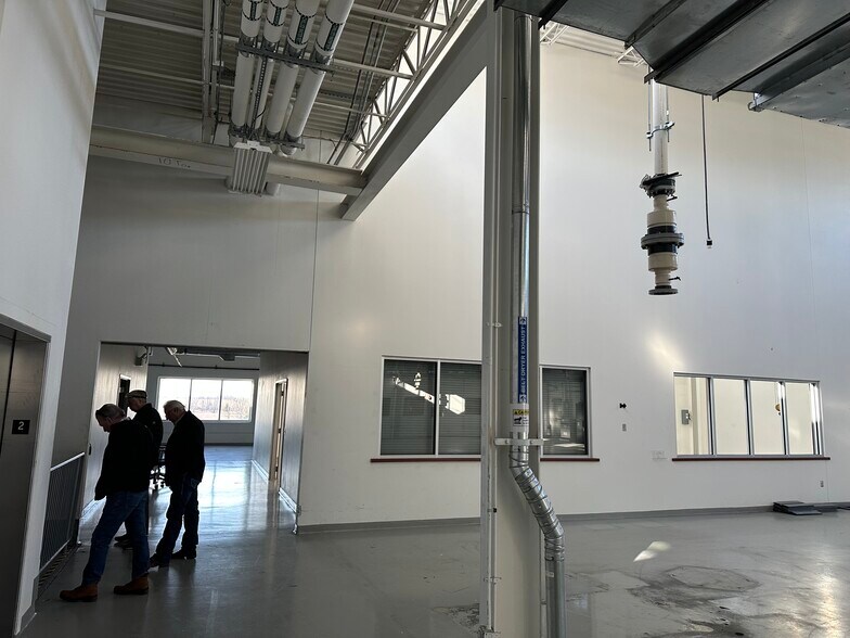 More Photos Of 2976 S 614 Rd, Quapaw Manufacturing For Sale