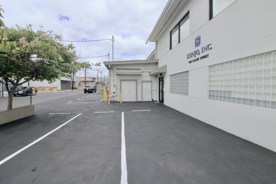 More Photos Of 524 Kalihi St, Honolulu Service For Sale