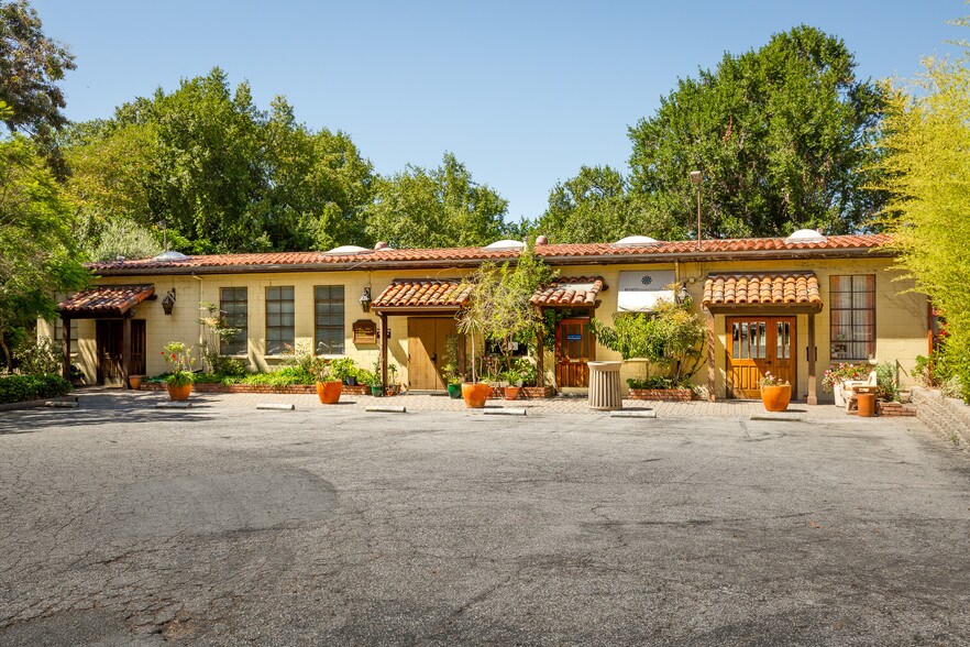 More Photos Of 555 Soquel Ave, Santa Cruz Office For Sale