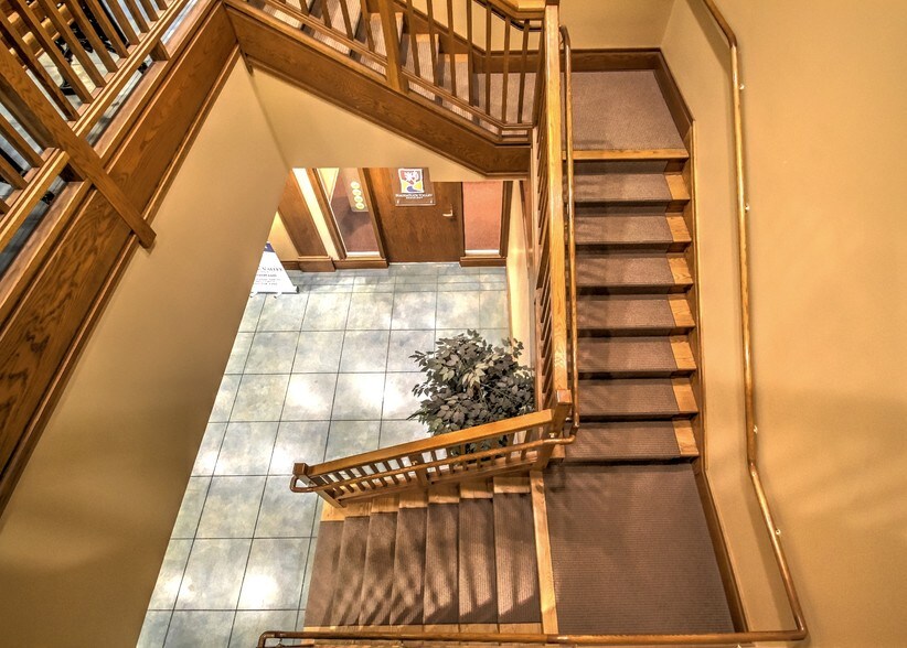 More Photos Of 166 Waterbury Rd, Prospect Medical For Lease