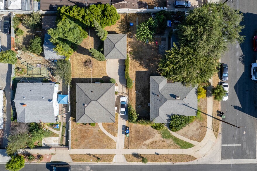 More Photos Of 14005 Victory Blvd, Van Nuys Multifamily For Sale