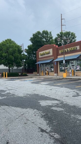 Primary Photo Of , Atlanta General Retail For Sale