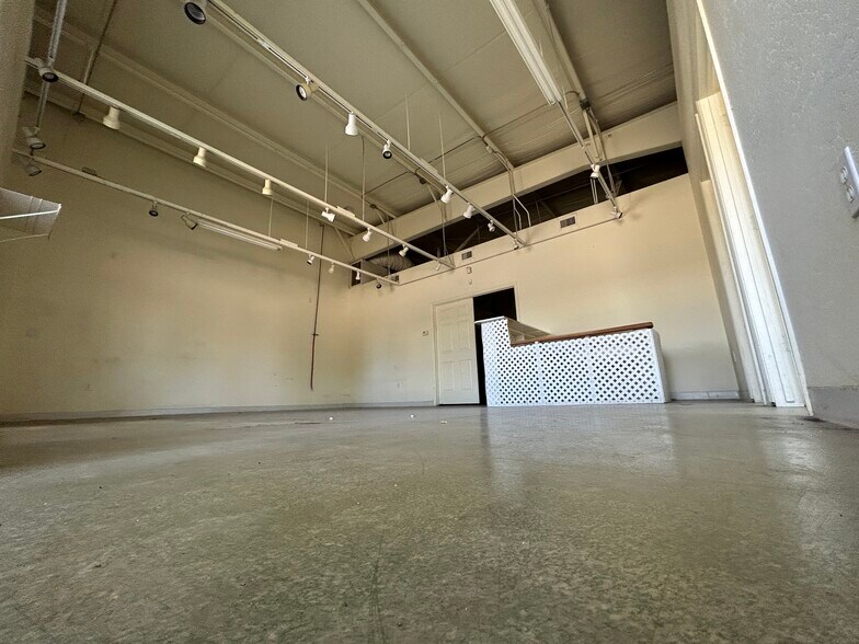 More Photos Of 8281 E Jacque Dr, Prescott Valley Industrial For Sale