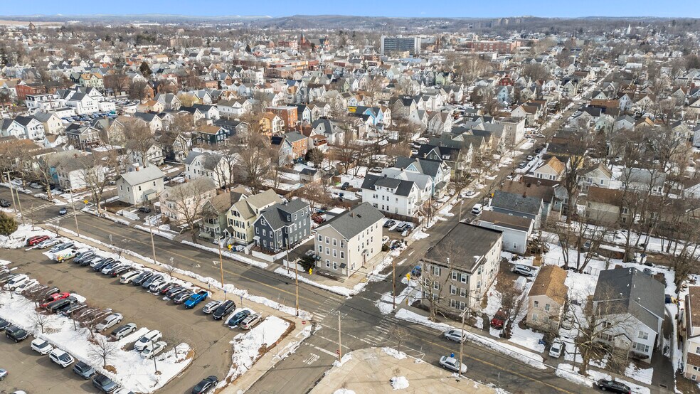 More Photos Of 127 James St, New Haven Apartments For Sale