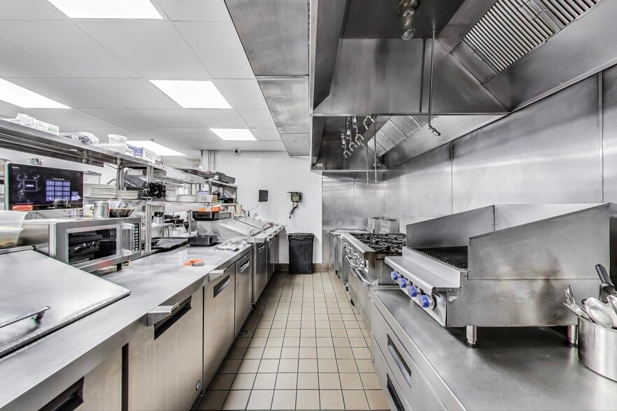 More Photos Of 1355 U St NW, Washington Restaurant For Lease