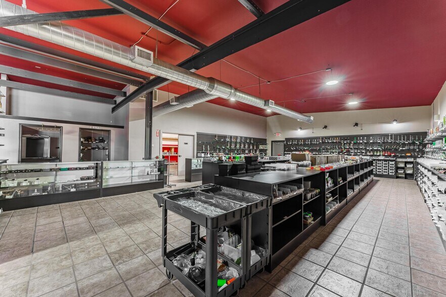 More Photos Of 1971 E US 412 Hwy, Siloam Springs General Retail For Sale
