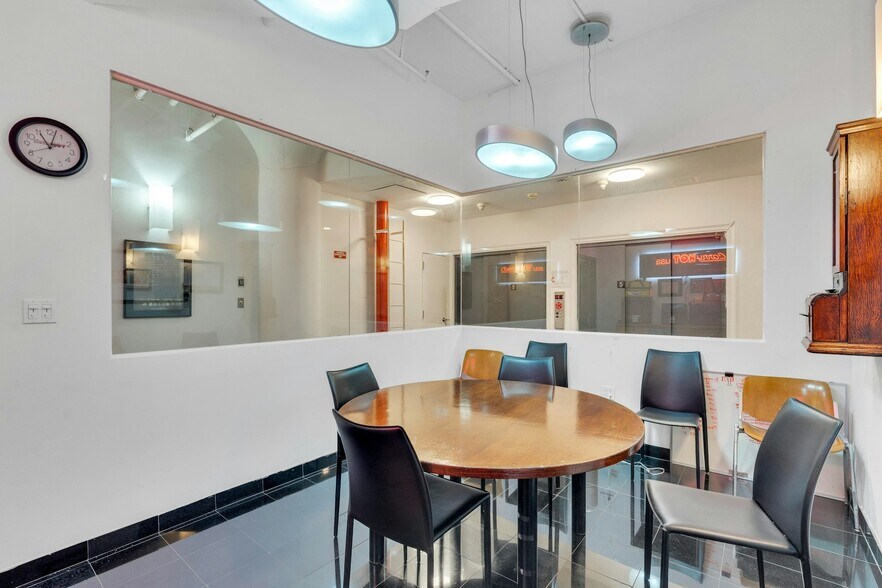 More Photos Of 535-547 W 45th St, New York Loft Creative Space For Lease