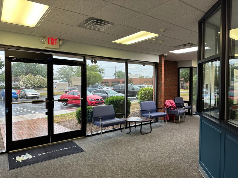 More Photos Of 2305 Executive Park W, Greenville Medical For Sale