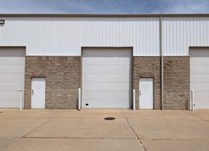 More Photos Of 1204-1254 Independence Ct, Washington Industrial For Sale