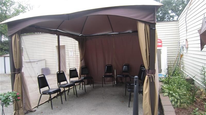 More Photos Of 2800 Freeport Rd, Springdale Restaurant For Sale
