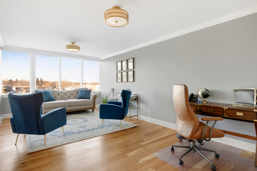 More Photos Of 7601 Wayzata Blvd, Saint Louis Park Office For Sale