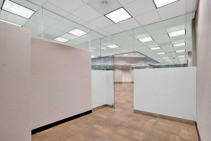 More Photos Of 780 Laurel St, San Carlos Bank For Lease