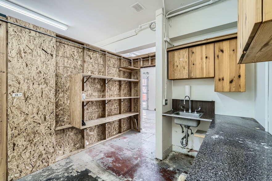 More Photos Of 8310-8318 8th Ave NW, Seattle Storefront Retail Office For Lease