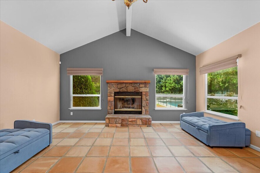 More Photos Of 13715 E Nebraska Ave, Kingsburg Land For Sale