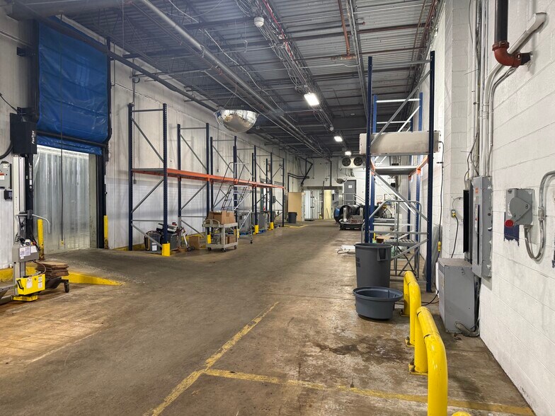 More Photos Of 4001 N American St, Philadelphia Warehouse For Lease