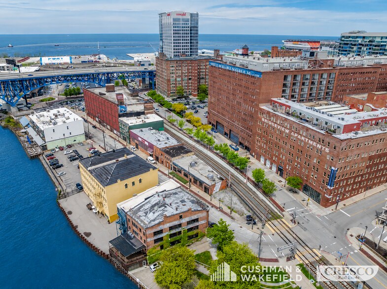 More Photos Of 1313 Old River Rd, Cleveland Freestanding For Lease