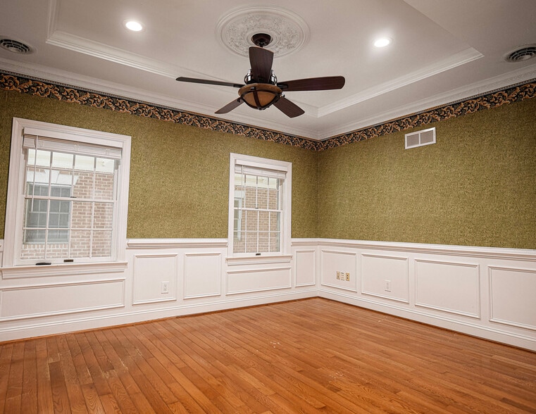 More Photos Of 900 S Main St, Bel Air Office For Sale