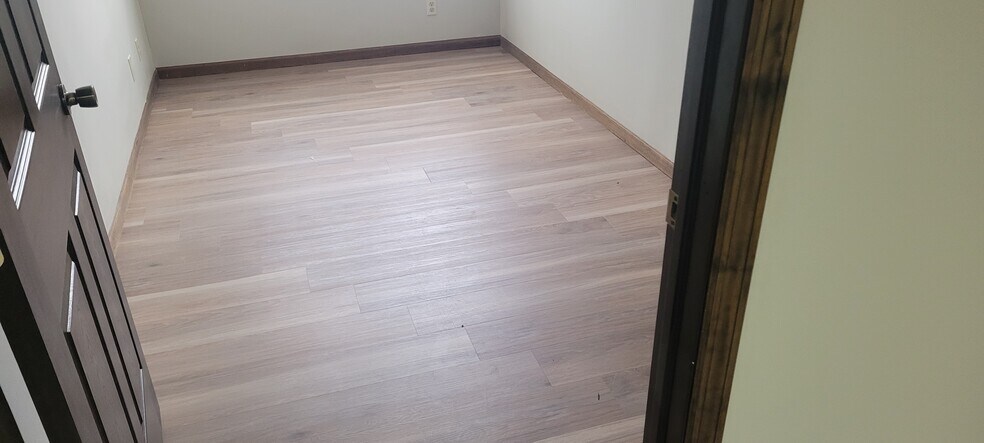 More Photos Of 185 N Brookwood Ave, Hamilton Medical For Lease