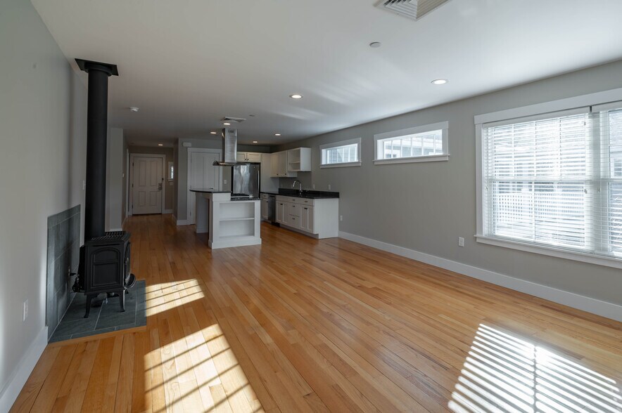 More Photos Of 26 N Main St, Mont Vernon Apartments For Sale