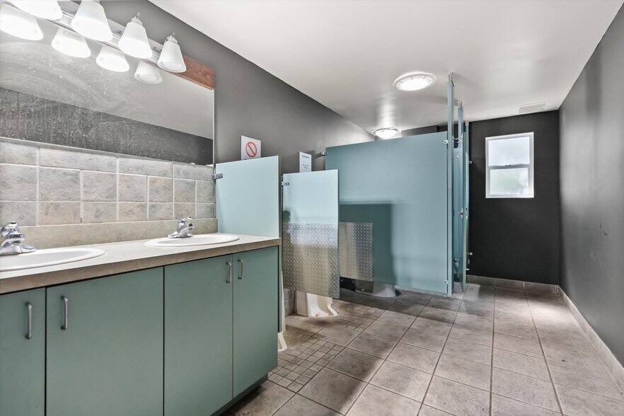 More Photos Of 421 E Robinson St, Orlando Office For Sale