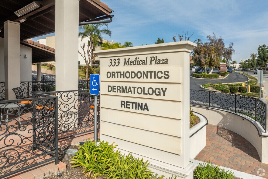 More Photos Of 333 W Bastanchury Rd, Fullerton Medical For Lease