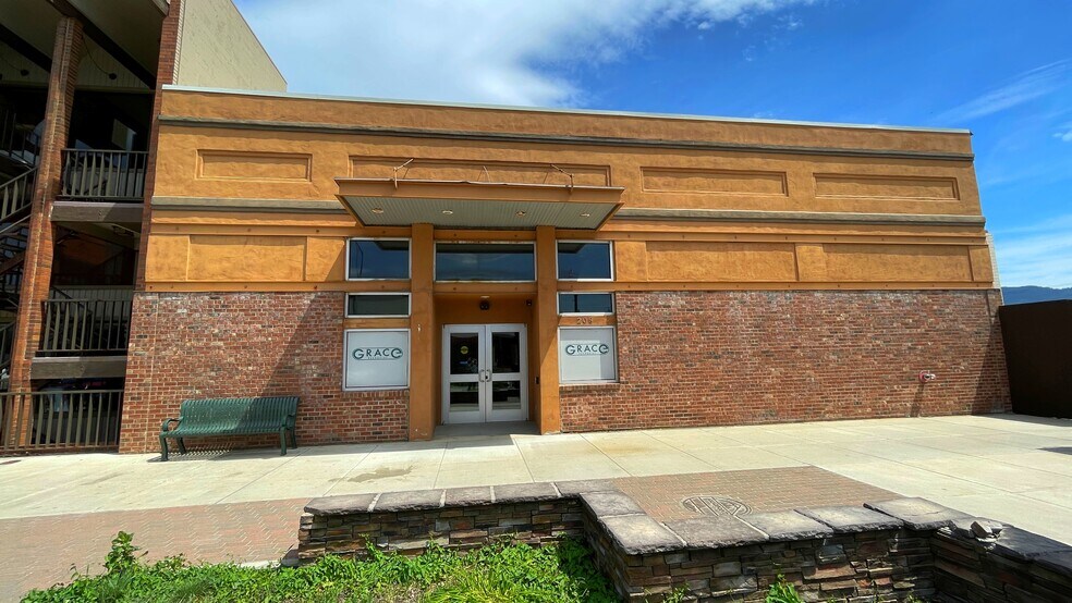 Primary Photo Of 208 N 1st Ave, Sandpoint Storefront Retail Office For Sale