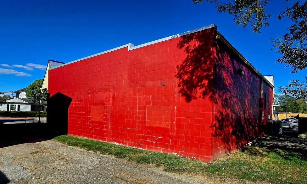 More Photos Of 100 W National Rd, Englewood Medical For Sale